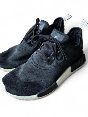 2019 Adidas NMD R1 black trainers ‘Orchid Tab’ #sneakers #lifestyle